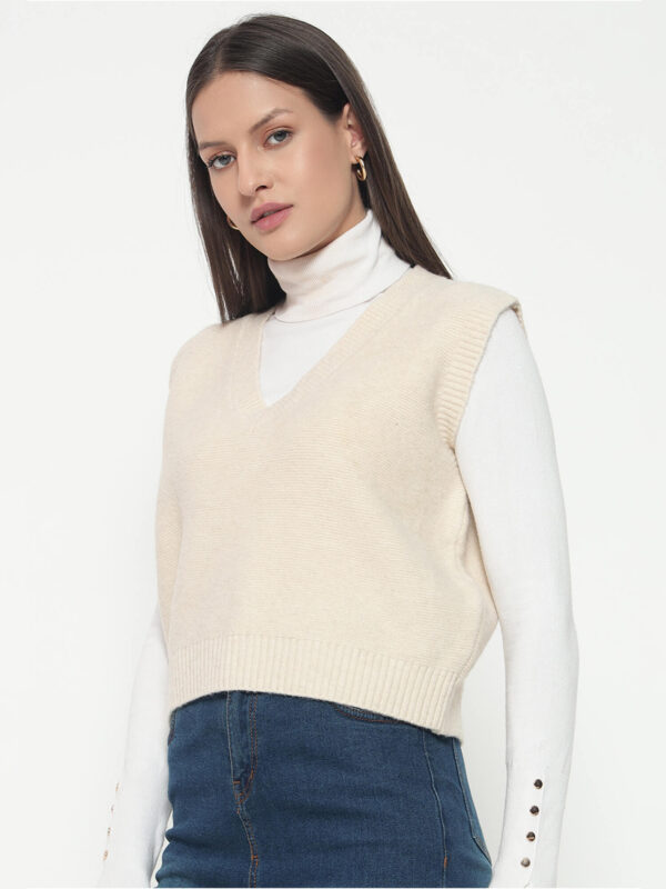 Women Biege Knitted Top - Image 4