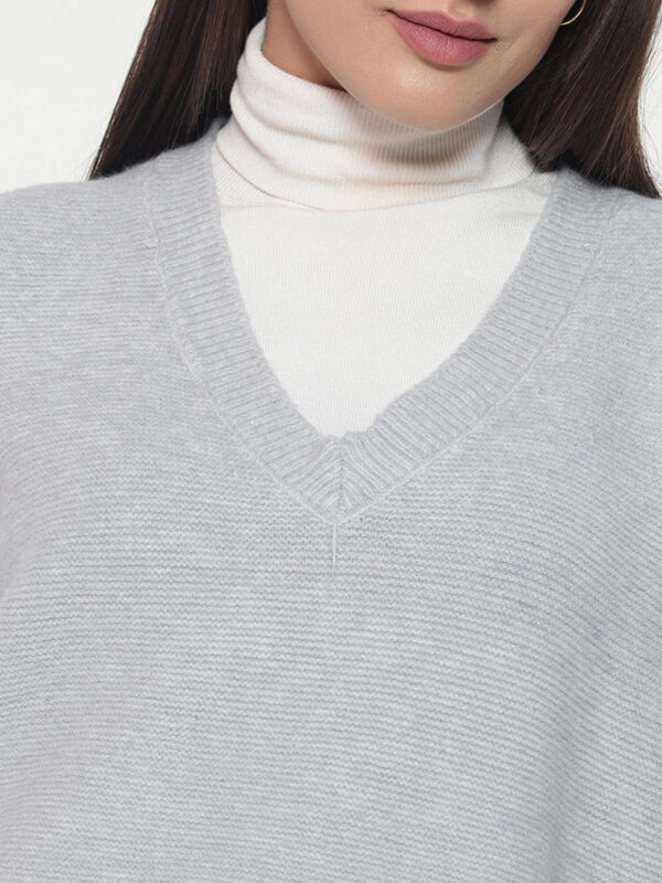 Women Grey Knitted Top - Image 5